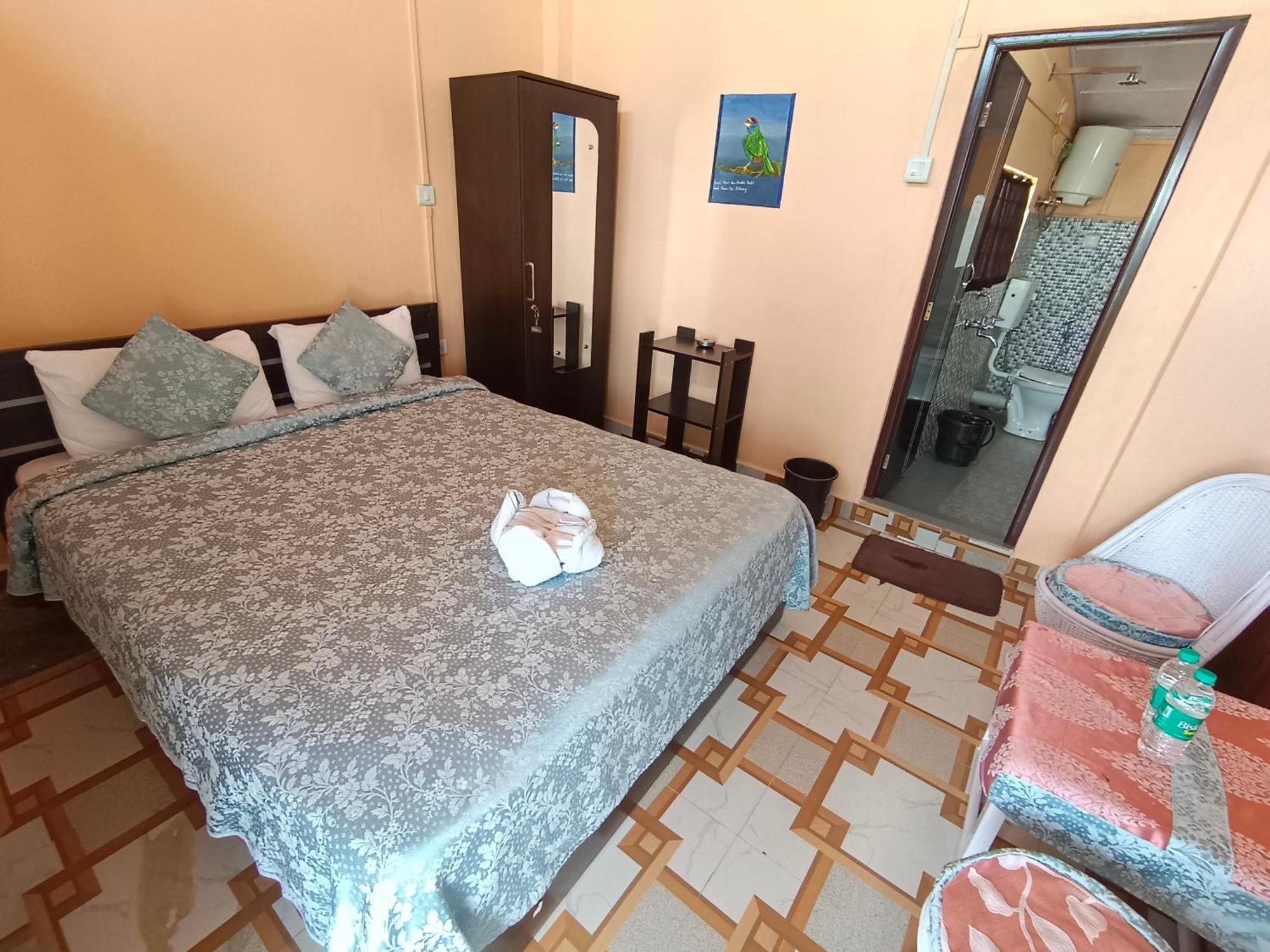 Serene Resort Черапунджи Екстериор снимка