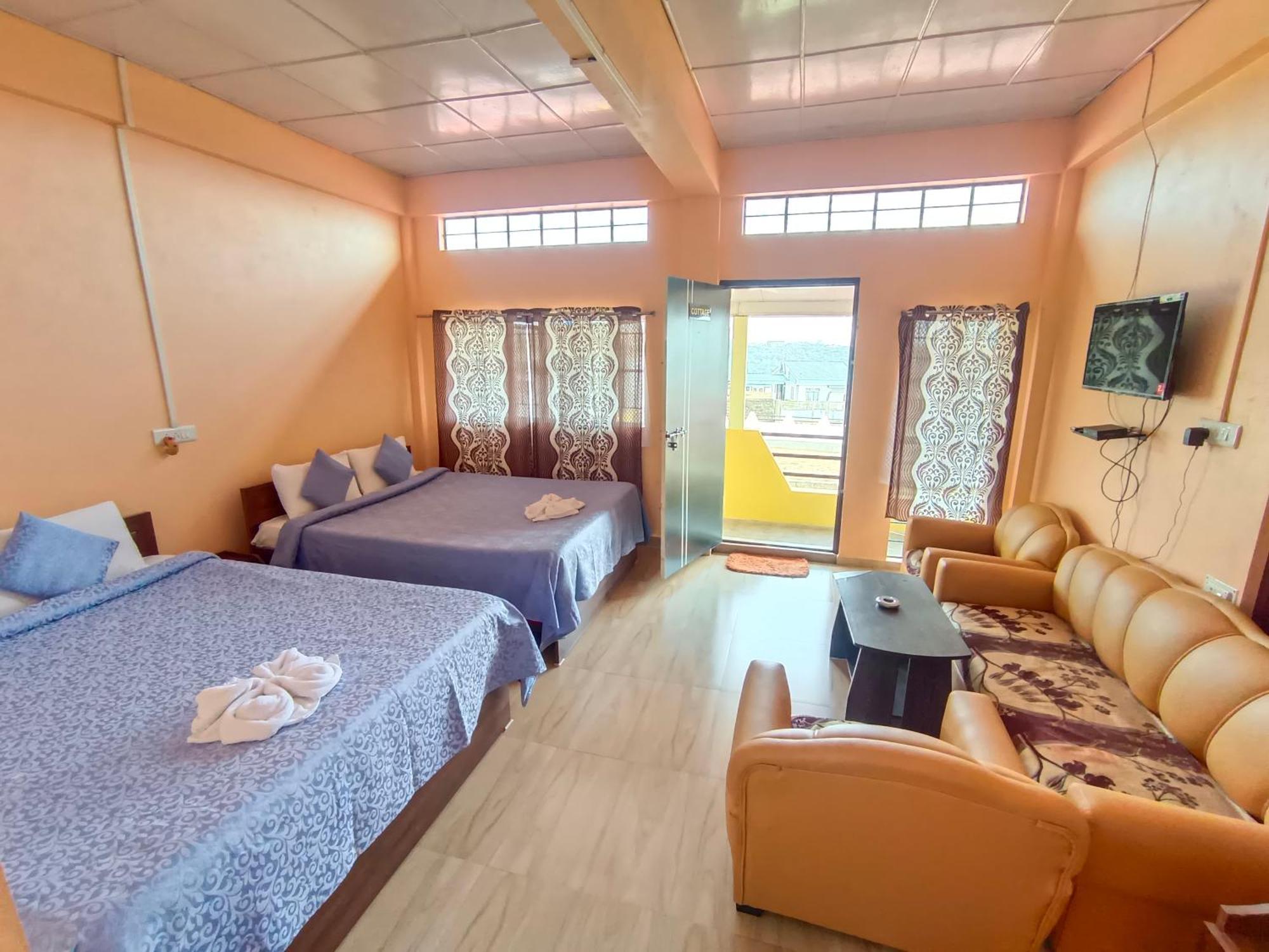 Serene Resort Черапунджи Екстериор снимка