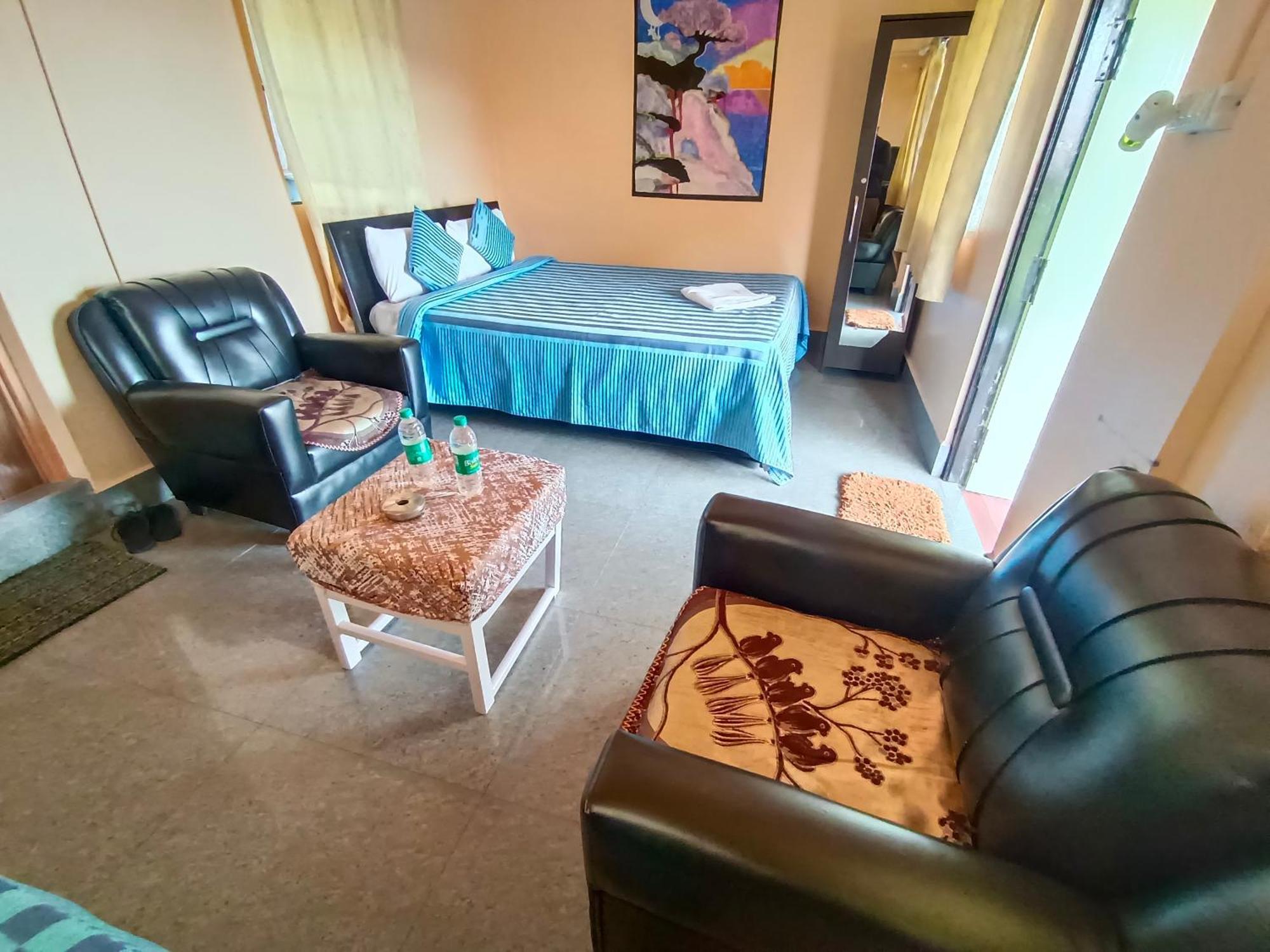 Serene Resort Черапунджи Екстериор снимка